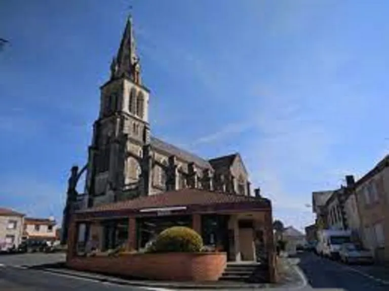 Tillières (49230)