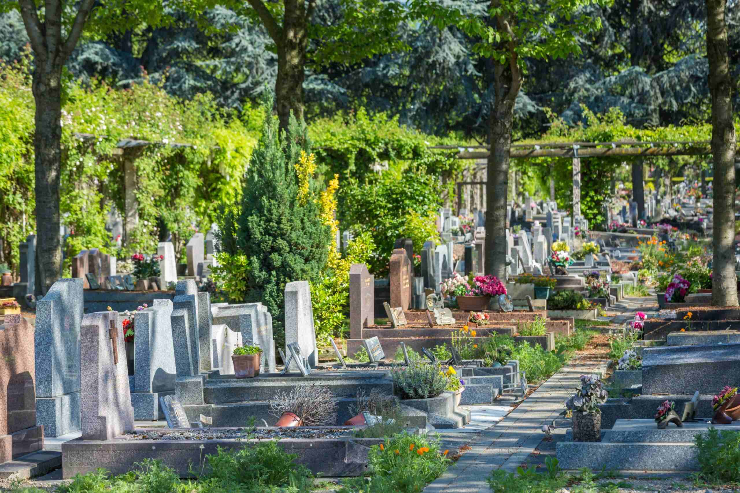 monuments funeraires